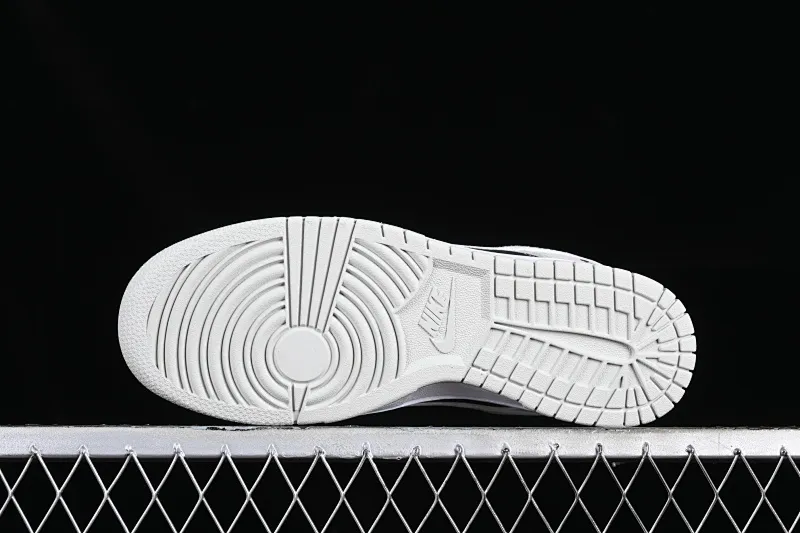 All Categories Nk SB Dunk Series Nk SB Dunk Low Low-top sneakers Cost-effective version Nk Dunk Low Retro "Vast Grey" Black and gray rabbit SB low-top sports and leisure sneakers DD8338-001